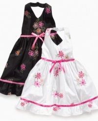 High-five to halters! Sweet style and comfort will be all hers in this lovely embroidered dress from Blueberi Boulevard. High-five to halters! Sweet style and comfort will be all hers in this lovely embroidered dress from Blueberi Boulevard.