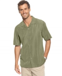 Kick your casual style up a notch with this shirt from Via Europa. Kick your casual style up a notch with this shirt from Via Europa.