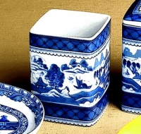 Mottahedeh Blue Canton Cigarette Cup 3.5 in Mottahedeh Blue Canton Cigarette Cup 3.5 in