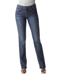 Long and lean, with a touch of stretch for a sexy fit: the skinny jeans from Calvin Klein. Long and lean, with a touch of stretch for a sexy fit: the skinny jeans from Calvin Klein.