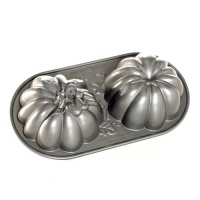 Nordic Ware Platinum 3-D Pumpkin Pan Nordic Ware Platinum 3-D Pumpkin Pan