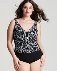 Loved for its functional design and ultra-flattering fit, Profile updates its classic one piece with a printed mesh overlay. Wear this suit to exude cool confidence poolside. Loved for its functional design and ultra-flattering fit, Profile updates its classic one piece with a printed mesh overlay. Wear this suit to exude cool confidence poolside.