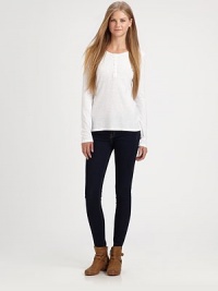 Whisperweight slub-knit cotton in an effortless henley style.ScoopneckButton-down placketPullover styleAbout 25 from shoulder to hem70% cotton/30% recycled cottonMachine washMade in USAModel shown is 5'11 (180cm) wearing US size Small.This style runs true to size. We recommend ordering your usual size for a standard fit. Whisperweight slub-knit cotton in an effortless henley style.ScoopneckButton-down placketPullover styleAbout 25 from shoulder to hem70% cotton/30% recycled cottonMachine washMade in USAModel shown is 5'11 (180cm) wearing US size Small.This style runs true to size. We recommend ordering your usual size for a standard fit.