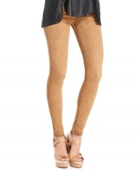 With a velvet-y soft texture, these rust wash GUESS? skinny jeans are a neutral yet on-point for the colored denim trend! With a velvet-y soft texture, these rust wash GUESS? skinny jeans are a neutral yet on-point for the colored denim trend!