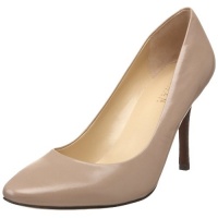 Lauren Ralph Lauren Women's Caia Pump Lauren Ralph Lauren Women's Caia Pump