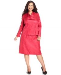 The sleek silhouette of Le Suit's plus size ensemble offsets luxe details like the asymmetrical bow collar and elegant jacquard fabric. The sleek silhouette of Le Suit's plus size ensemble offsets luxe details like the asymmetrical bow collar and elegant jacquard fabric.