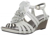 Clarks Women's Lucia Resort Wedge Sandal Clarks Women's Lucia Resort Wedge Sandal
