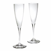 Their eminently pure forms are defined by thin, graceful stems and elongated, sophisticated bowls. A singular way to toast a special occasion. Their eminently pure forms are defined by thin, graceful stems and elongated, sophisticated bowls. A singular way to toast a special occasion.