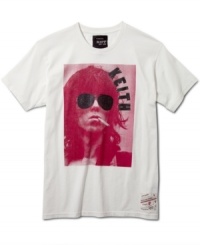 Channel rock-star status with this Keith Richard Rolling Stones graphic t-shirt. Channel rock-star status with this Keith Richard Rolling Stones graphic t-shirt.