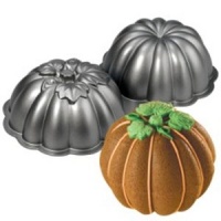 Wilton Large Pumpkin Cake Pan Wilton Large Pumpkin Cake Pan