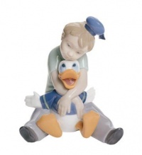 Nao by Lladro fine porcelain figurine from their Disney Collection: Daydreaming with Donald - No.1642 Nao by Lladro fine porcelain figurine from their Disney Collection: Daydreaming with Donald - No.1642
