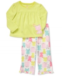 Into bed early and up with the sun, a fantastic frog print adds extra fun. Into bed early and up with the sun, a fantastic frog print adds extra fun.
