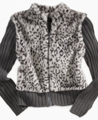 Make her going-out look ever more cute and cozy with the faux-fur print on this sweater from Forever and Ever. Make her going-out look ever more cute and cozy with the faux-fur print on this sweater from Forever and Ever.