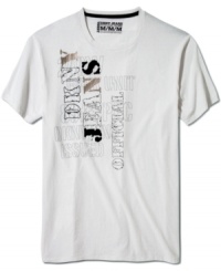 Sew up solid casual style with this graphic t-shirt from DKNY Jeans. Sew up solid casual style with this graphic t-shirt from DKNY Jeans.