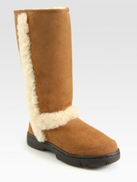 This suede style looks and feels comfortable with shearling lining, padded insole and outside trim. Heel, 1 (25mm) Shaft, 11 Leg circumference, 14 Logo at heel Shearling lining and padded insole Rubber sole ImportedOUR FIT MODEL RECOMMENDS ordering true whole size; ½ sizes should order the next whole size down. This suede style looks and feels comfortable with shearling lining, padded insole and outside trim. Heel, 1 (25mm) Shaft, 11 Leg circumference, 14 Logo at heel Shearling lining and padded insole Rubber sole ImportedOUR FIT MODEL RECOMMENDS ordering true whole size; ½ sizes should order the next whole size down.