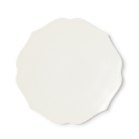 A casual, scalloped dinner plate in durable melamine simplifies your table presentation for all your delicious cuisine. A casual, scalloped dinner plate in durable melamine simplifies your table presentation for all your delicious cuisine.