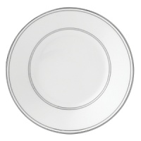 Sparkling platinum and mica accent this decidedly contemporary Vera Wang saucer, lending a look that's fresh and dimensional.