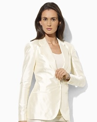 A classic tailored construction lends an air of casual sophistication to the Benita jacket in textured woven linen. A classic tailored construction lends an air of casual sophistication to the Benita jacket in textured woven linen.