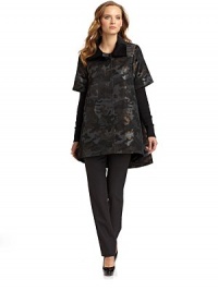 THE LOOKAllover, subtly metallic camo printContrast velvet detail at collarLayered-look long sleeves with ribbed knit detailBesom pockets at waistConcealed button closureTHE FITAbout 30½ long from shoulder to hemTHE MATERIAL92% acetate/8% metallic fibersFully linedCARE & ORIGINDry cleanImportedModel shown is 5'9 (175cm) wearing US size Small. THE LOOKAllover, subtly metallic camo printContrast velvet detail at collarLayered-look long sleeves with ribbed knit detailBesom pockets at waistConcealed button closureTHE FITAbout 30½ long from shoulder to hemTHE MATERIAL92% acetate/8% metallic fibersFully linedCARE & ORIGINDry cleanImportedModel shown is 5'9 (175cm) wearing US size Small.