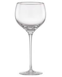 With the same crystal elegance and luxe platinum banding as Solitaire Platinum stemware, the Lenox Signature wine glass makes even more of an impact in a new larger size. With the same crystal elegance and luxe platinum banding as Solitaire Platinum stemware, the Lenox Signature wine glass makes even more of an impact in a new larger size.
