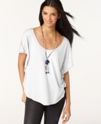 In an oversized shape, this Bar III top is perfect for an on-trend slouchy, spring look! In an oversized shape, this Bar III top is perfect for an on-trend slouchy, spring look!