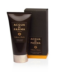 Contains almond oil and wheat germ oil, naturally rich in vitamins A and E, for a protective, emollient action. Use cream as a soft emulsion applied with or without a brush, also suitable for the toughest beards. Contains almond oil and wheat germ oil, naturally rich in vitamins A and E, for a protective, emollient action. Use cream as a soft emulsion applied with or without a brush, also suitable for the toughest beards.
