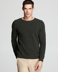 Super soft, this essential crewneck sweater feels as good as it looks. A reliable option every day of the week, from Vince. Super soft, this essential crewneck sweater feels as good as it looks. A reliable option every day of the week, from Vince.