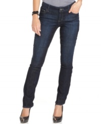 Update your fall wardrobe with these essential Mercer jeans from DKNY Jeans. The ultra-skinny fit and slightly weathered wash create a wear-with-anything look you'll love. Update your fall wardrobe with these essential Mercer jeans from DKNY Jeans. The ultra-skinny fit and slightly weathered wash create a wear-with-anything look you'll love.