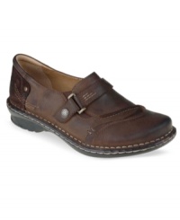 Let the warm look of vintage leather update your favorite looks. The Beetlebug flats by Earth feature elastic goring on the vamp, a padded heel and latex arch support for a style that's just as comfy as it is stylish. Let the warm look of vintage leather update your favorite looks. The Beetlebug flats by Earth feature elastic goring on the vamp, a padded heel and latex arch support for a style that's just as comfy as it is stylish.