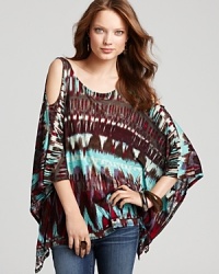 Be bold in this striking Ella Moss printed top. Stylish cutout shoulders lend an unexpected viewpoint to this boxy poncho-inspired silhouette. Be bold in this striking Ella Moss printed top. Stylish cutout shoulders lend an unexpected viewpoint to this boxy poncho-inspired silhouette.