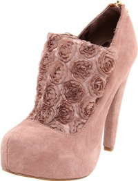 Betsey Johnson Women's Meadowww Platform Pump,Blush Suede,8.5 M US Betsey Johnson Women's Meadowww Platform Pump,Blush Suede,8.5 M US