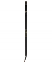 This versatile dual-ended brush is the ideal partner to all eye shadows and gel eyeliners. Designed with two sides for portability and convenience: the sleek tip applies shadow and gel eyeliner precisely and evenly to the perimeter of the eye, while the tapered, flat rounded side perfectly smudges shadow or gel eyeliner for a smoky, softly lined look. This versatile dual-ended brush is the ideal partner to all eye shadows and gel eyeliners. Designed with two sides for portability and convenience: the sleek tip applies shadow and gel eyeliner precisely and evenly to the perimeter of the eye, while the tapered, flat rounded side perfectly smudges shadow or gel eyeliner for a smoky, softly lined look.