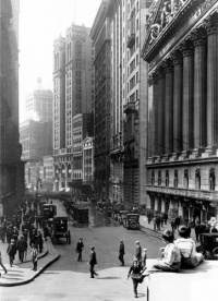New York City Wall Street 18x24 Limited-Edition Artistic Planked Wood Sign New York City Wall Street 18x24 Limited-Edition Artistic Planked Wood Sign