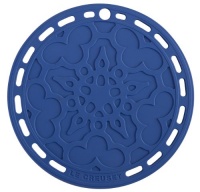 Le Creuset Silicone French Trivet, Cobalt