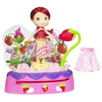 Strawberry Shortcake Twirling Flower Fashions Doll