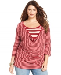 Score on-trend style with Cha Cha Vente's striped plus size top-- it's a must-get for the season! Score on-trend style with Cha Cha Vente's striped plus size top-- it's a must-get for the season!