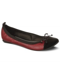 Pretty as a picture. The Tanya flats by Fergalicious feature a contrasting elastic top line and a darling bow on the toe. Pretty as a picture. The Tanya flats by Fergalicious feature a contrasting elastic top line and a darling bow on the toe.