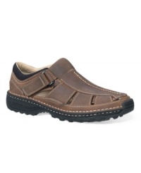 These timeless men's sandals offer all the casual comfort you need for a night on the town or a day at the beach. These timeless men's sandals offer all the casual comfort you need for a night on the town or a day at the beach.