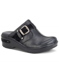 Style and comfort combine in these seasonless clogs from Born. This sleek design is crafted in leather and features a belt buckle strap detail at side. Style and comfort combine in these seasonless clogs from Born. This sleek design is crafted in leather and features a belt buckle strap detail at side.