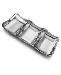 Dips, olives and other party favorites have a special place at your table with the Boston divided tray. Crafted of brilliant Armetale metal, this simple, versatile serveware shines at everyday meals and festive gatherings. Dips, olives and other party favorites have a special place at your table with the Boston divided tray. Crafted of brilliant Armetale metal, this simple, versatile serveware shines at everyday meals and festive gatherings.
