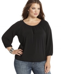 Be an image of causal elegance with MICHAEL Michael Kors' plus size peasant top-- it's an Everyday Value! Be an image of causal elegance with MICHAEL Michael Kors' plus size peasant top-- it's an Everyday Value!