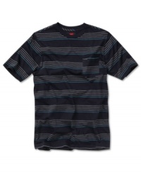 Stop the static. The crisp, clean lines on this stripes shirt from Quiksilver will pull your casual look together. Stop the static. The crisp, clean lines on this stripes shirt from Quiksilver will pull your casual look together.