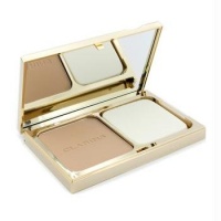 Clarins Everlasting Compact Foundation SPF15 10g 109 - Wheat Clarins Everlasting Compact Foundation SPF15 10g 109 - Wheat