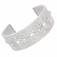 Sterling Silver 1.76ct CZ Flower Filigree Bangle Sterling Silver 1.76ct CZ Flower Filigree Bangle