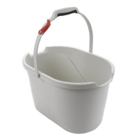 OXO Good Grips Angled Measuring Bucket