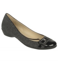 Tailored tweed. Naturalizer's Heath flats feature a neat buckle on the vamp. The patented N5 Comfort technology makes them incredibly easy to wear. Tailored tweed. Naturalizer's Heath flats feature a neat buckle on the vamp. The patented N5 Comfort technology makes them incredibly easy to wear.