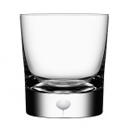 Designer Erika Lagerbielke created the successful Intermezzo glass series over 20 years ago and the handmade glass with its characteristic blue drop can be found in many homes around the world. This popular series is now available with a stylish transparent white drop. Intermezzo Satin is a sober glass that is suitable for all festive occasions; elegant and innocent white for weddings or graduations, or a crisp white for the winter's many celebrations.