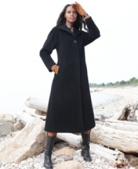 Get full coverage from the elements in Jones New York's petite maxi coat. A sumptuous wool-alpaca blend fabric adds an extra-soft touch. Get full coverage from the elements in Jones New York's petite maxi coat. A sumptuous wool-alpaca blend fabric adds an extra-soft touch.