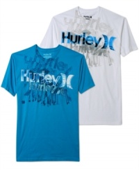 Get in on the graphic. This cool Hurley T shirt gives you the streetwise vibe you like.