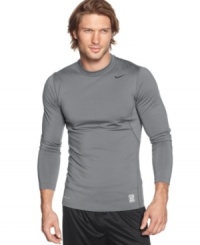 The competition's got nothing on you when you're sporting this Nike fitted performance shirt designed for optimum range of motion.